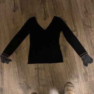 Black Ling Sleeve Free People v neck Top
